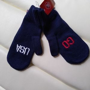 Team USA cable knit mittens